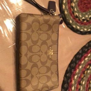 Coach classic wristlet